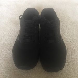 Adidas men gym shoes